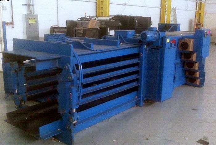 COMPAC SPECIALTIES Model 307ATT auto tie baler,